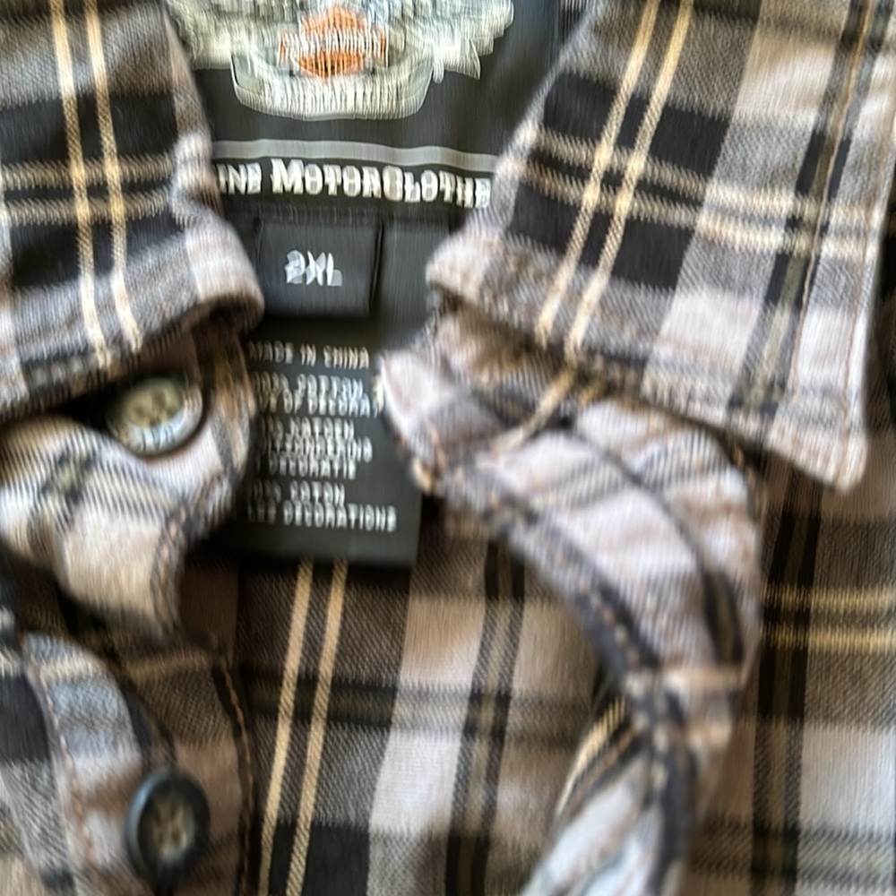 Harley Davidson Flannel - Picture 3 of 5